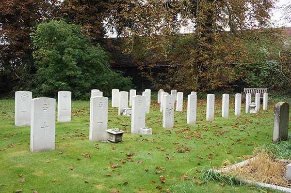 The war graves section in Caversfield churchyard.